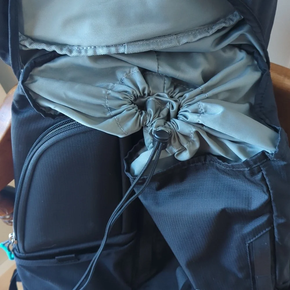 Thule Enroute Mosey Backpack - Picture 10 of 11